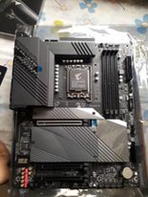 GIGABYTE B660M DS3H DDR4 B660 Intel LGA 1700 M-ATX