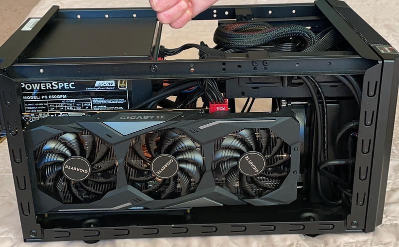 Gigabyte Radeon Rx 5600 Xt Video Card Gv R56xtgaming Oc 6gd Rev 2 0 Newegg Com