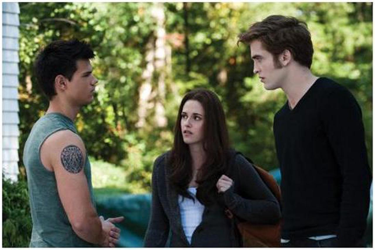 Alt view image 8 of 20 - The Twilight Saga: Eclipse (2010 / Blu-Ray) Kristen Stewart, Robert Pattinson, Taylor Lautner