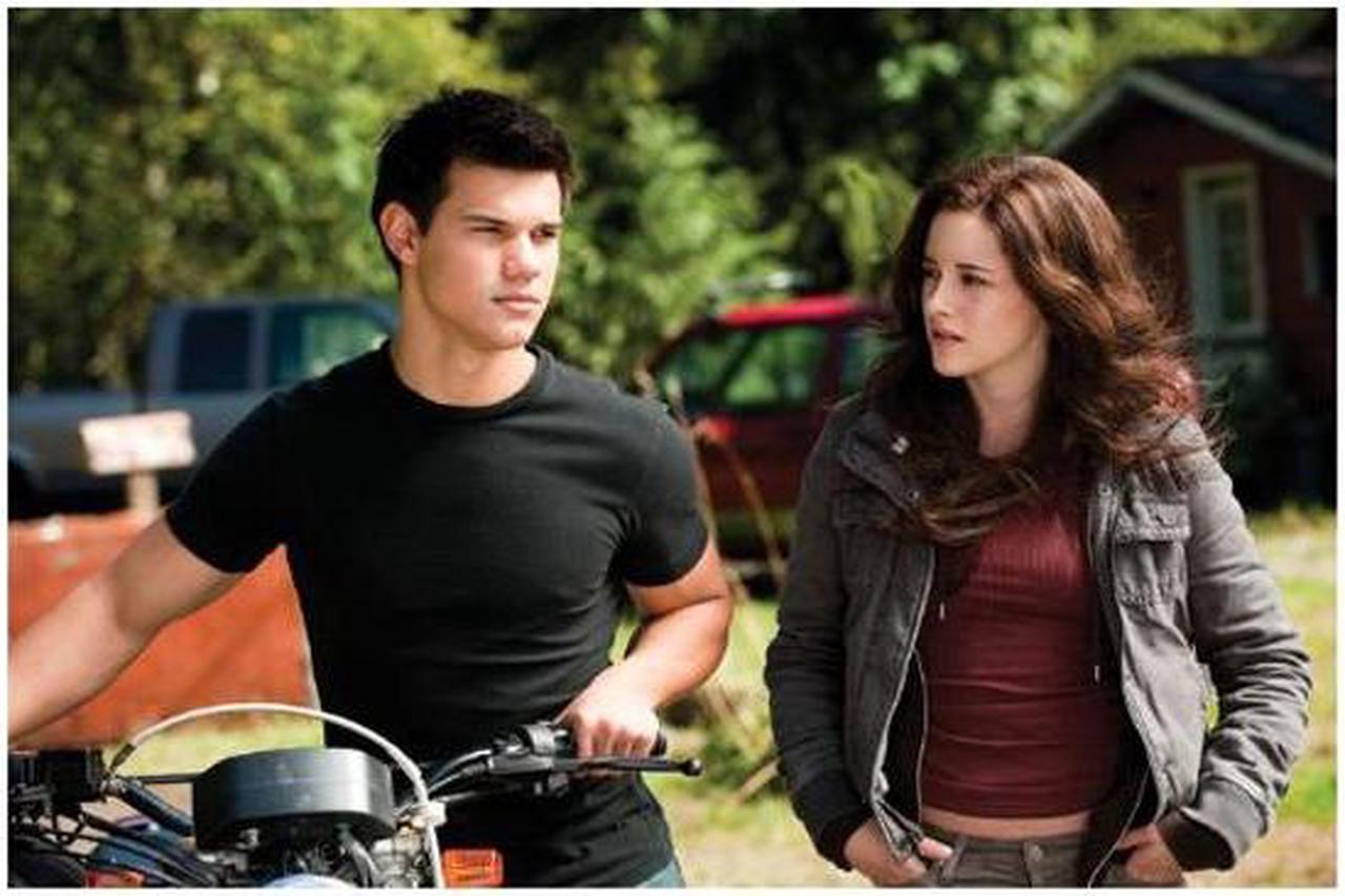 Alt view image 11 of 20 - The Twilight Saga: Eclipse (2010 / Blu-Ray) Kristen Stewart, Robert Pattinson, Taylor Lautner