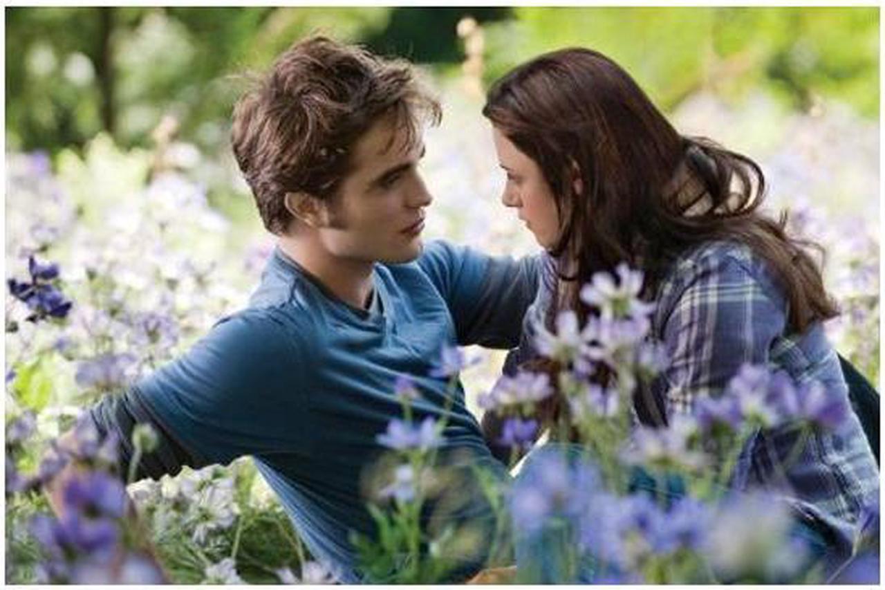 Alt view image 15 of 20 - The Twilight Saga: Eclipse (2010 / Blu-Ray) Kristen Stewart, Robert Pattinson, Taylor Lautner