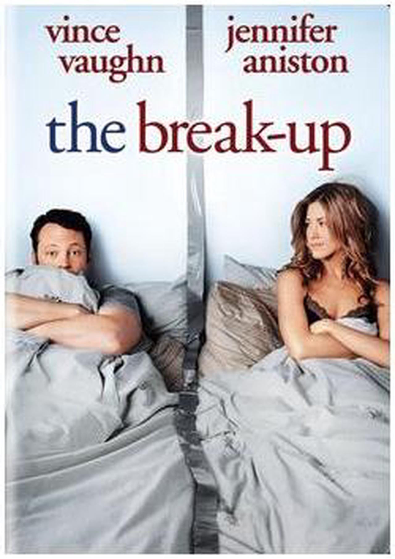 Alt view image 2 of 2 - The Break-Up Jennifer Aniston, Vince Vaughn, Jason Bateman, Jon Favreau, Cole Hauser, Joey Lauren Adams, Vincent D'Onofrio, Justin Long, Keir O'Donnell, Peter Billingsley