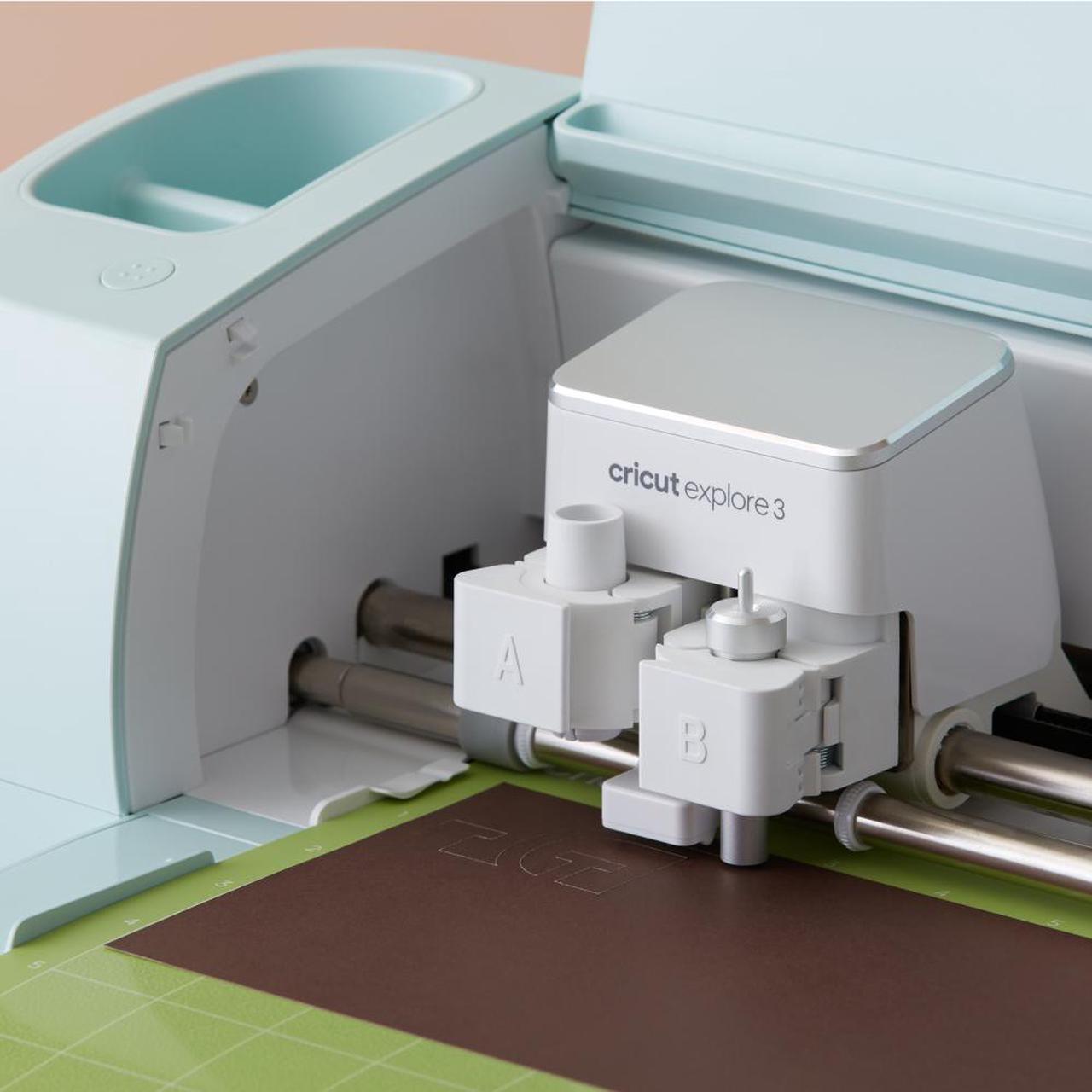 Alt view image 3 of 4 - Cricut StandardGrip Adhesive Cutting Mat Green | 2 Mats 12"x24" 2001975
