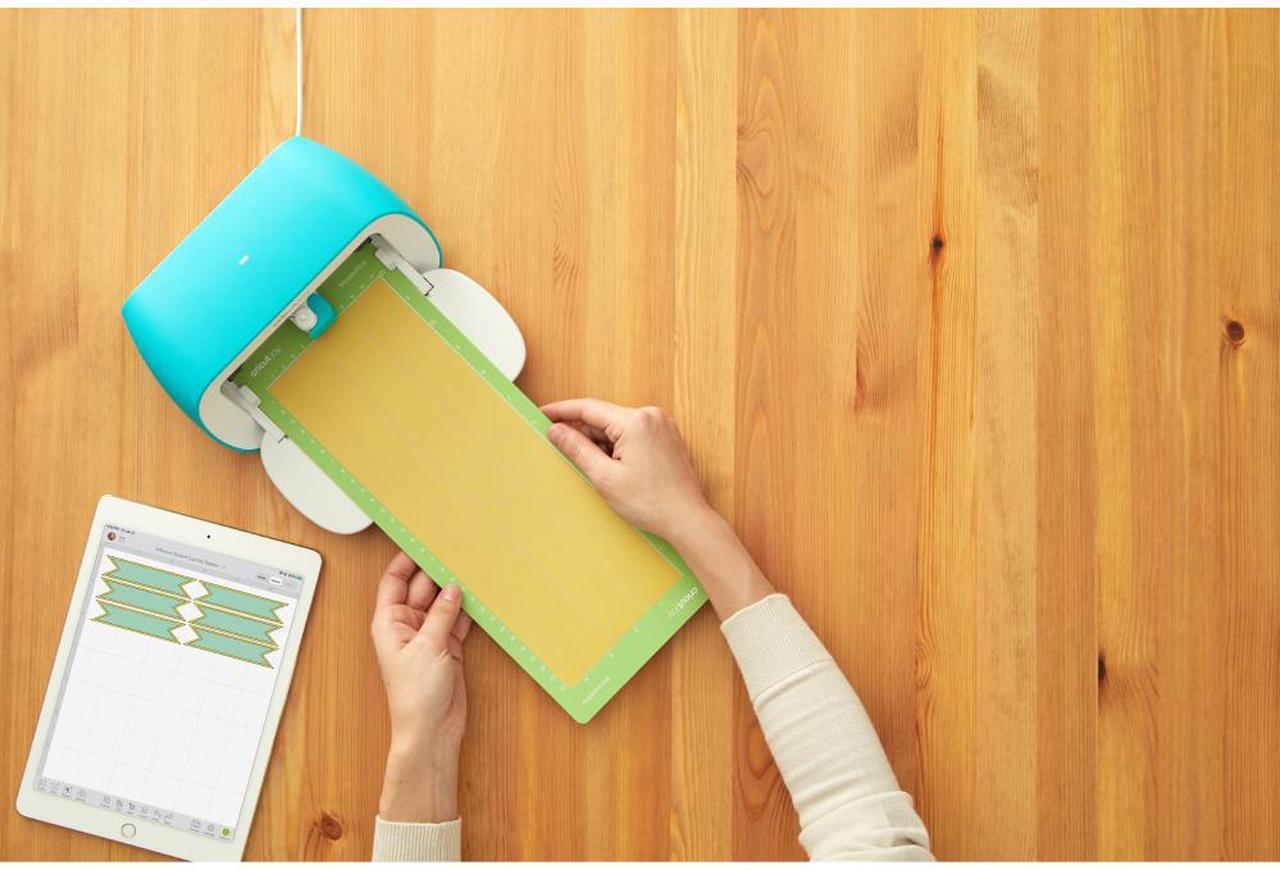 Alt view image 4 of 4 - Cricut Joy StandardGrip Cutting Mat Green | 1 Mat 4.5"x12" 2007932