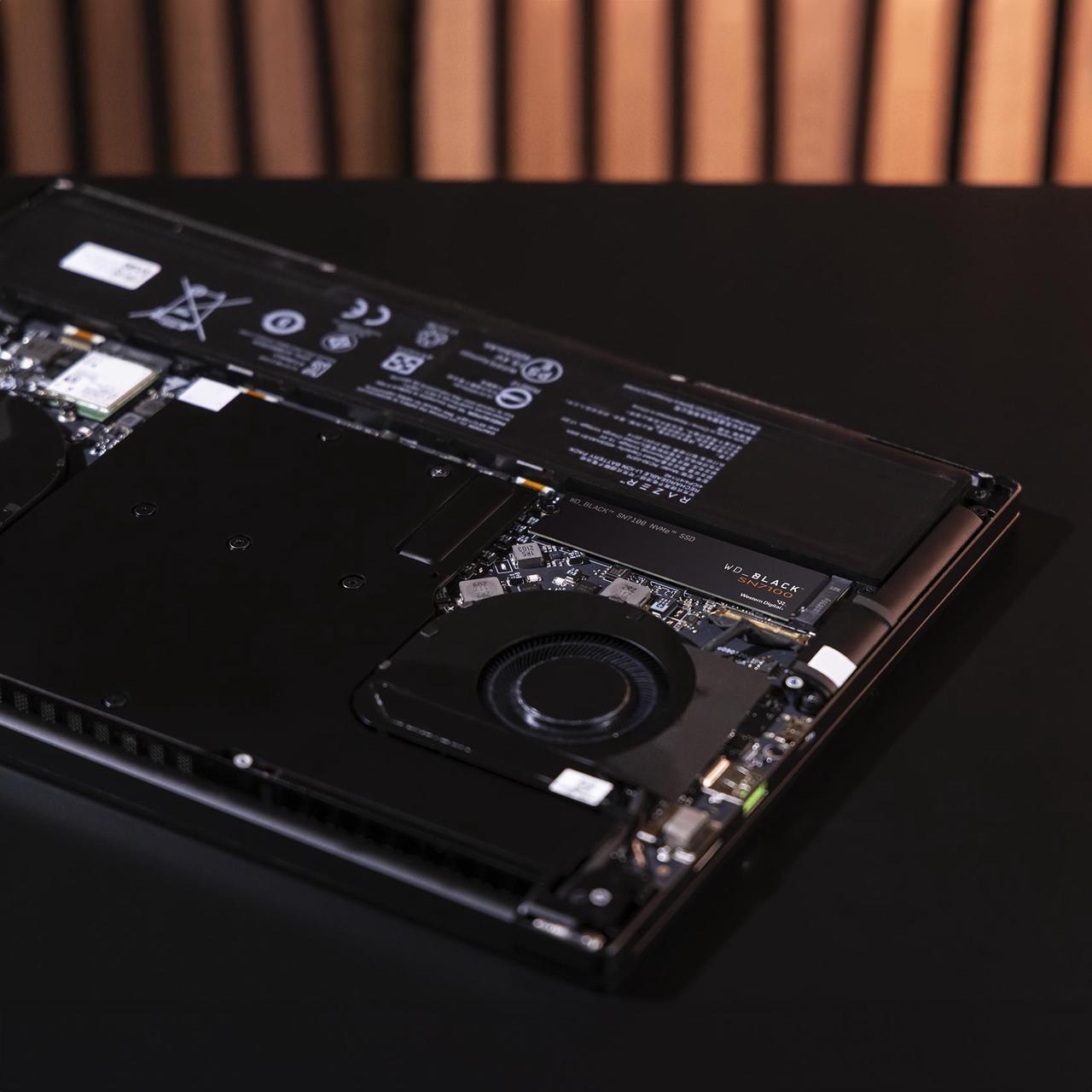 Alt view image 12 of 13 - WD_BLACK SN7100 M.2 2280 4TB PCI-Express 4.0 x4 TLC 3D NAND Internal Solid State Drive (SSD) WDS400T4X0E