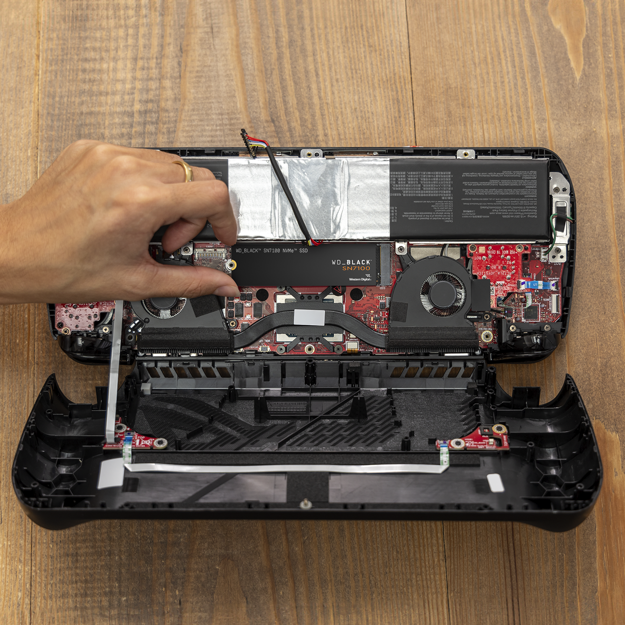 Alt view image 8 of 13 - WD_BLACK SN7100 M.2 2280 4TB PCI-Express 4.0 x4 TLC 3D NAND Internal Solid State Drive (SSD) WDS400T4X0E