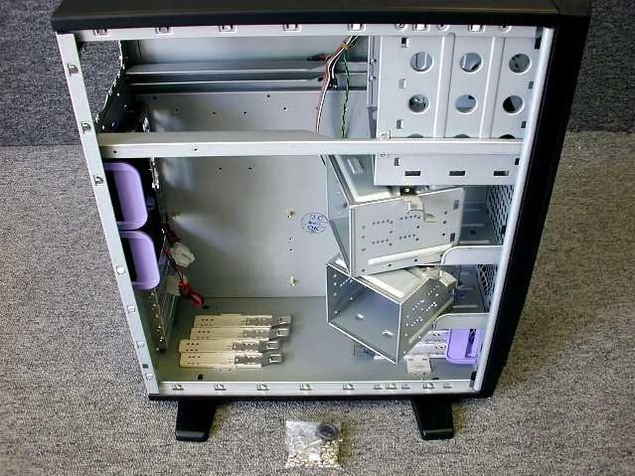 Alt view image 4 of 6 - Cases (Computer Cases - ATX Form) - OEM