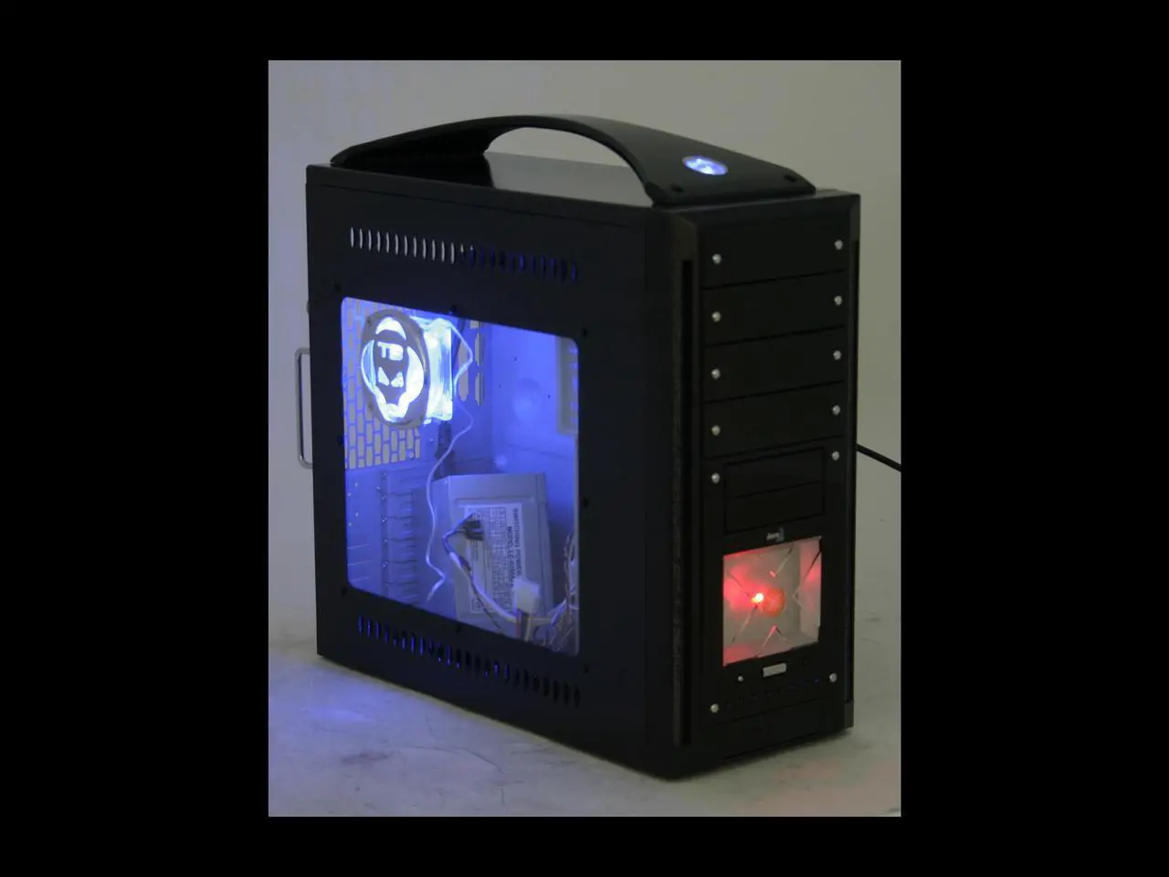 Alt view image 12 of 14 - AeroCool AERO-X202 Black Aluminum / Steel ATX Mid Tower Computer Case