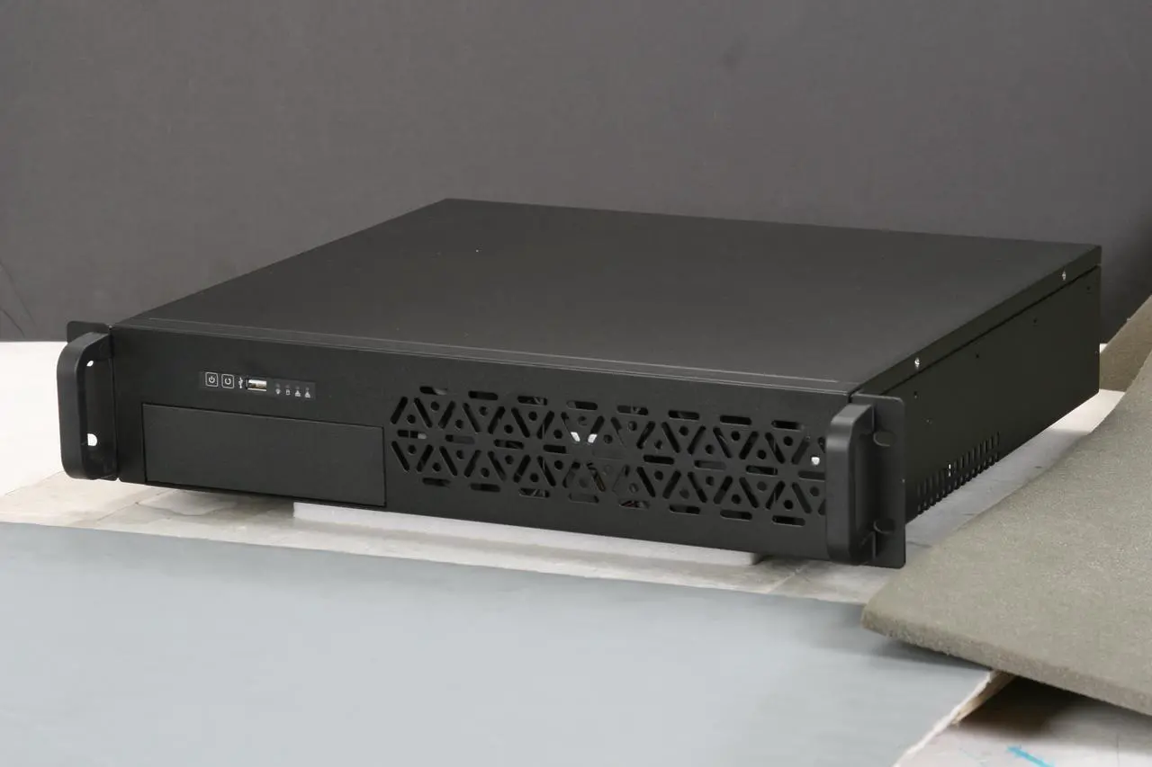 Alt view image 3 of 9 - NORCO RPC-230 2U Rackmount Server Case 1 External 5.25" Drive Bays
