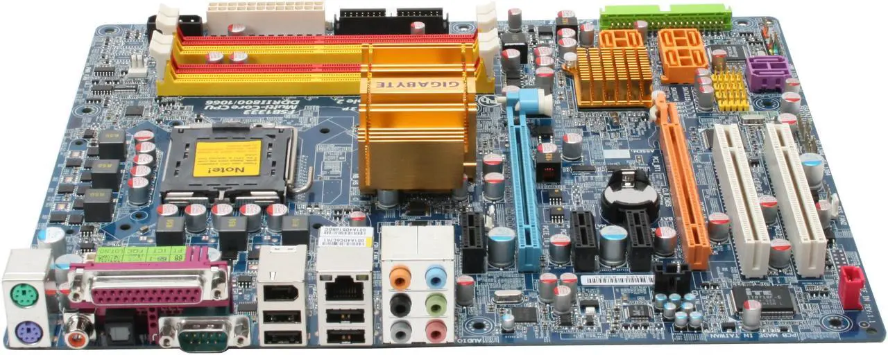 Alt view image 2 of 7 - GIGABYTE GA-P35-DS3P LGA 775 Intel P35 ATX Intel Motherboard