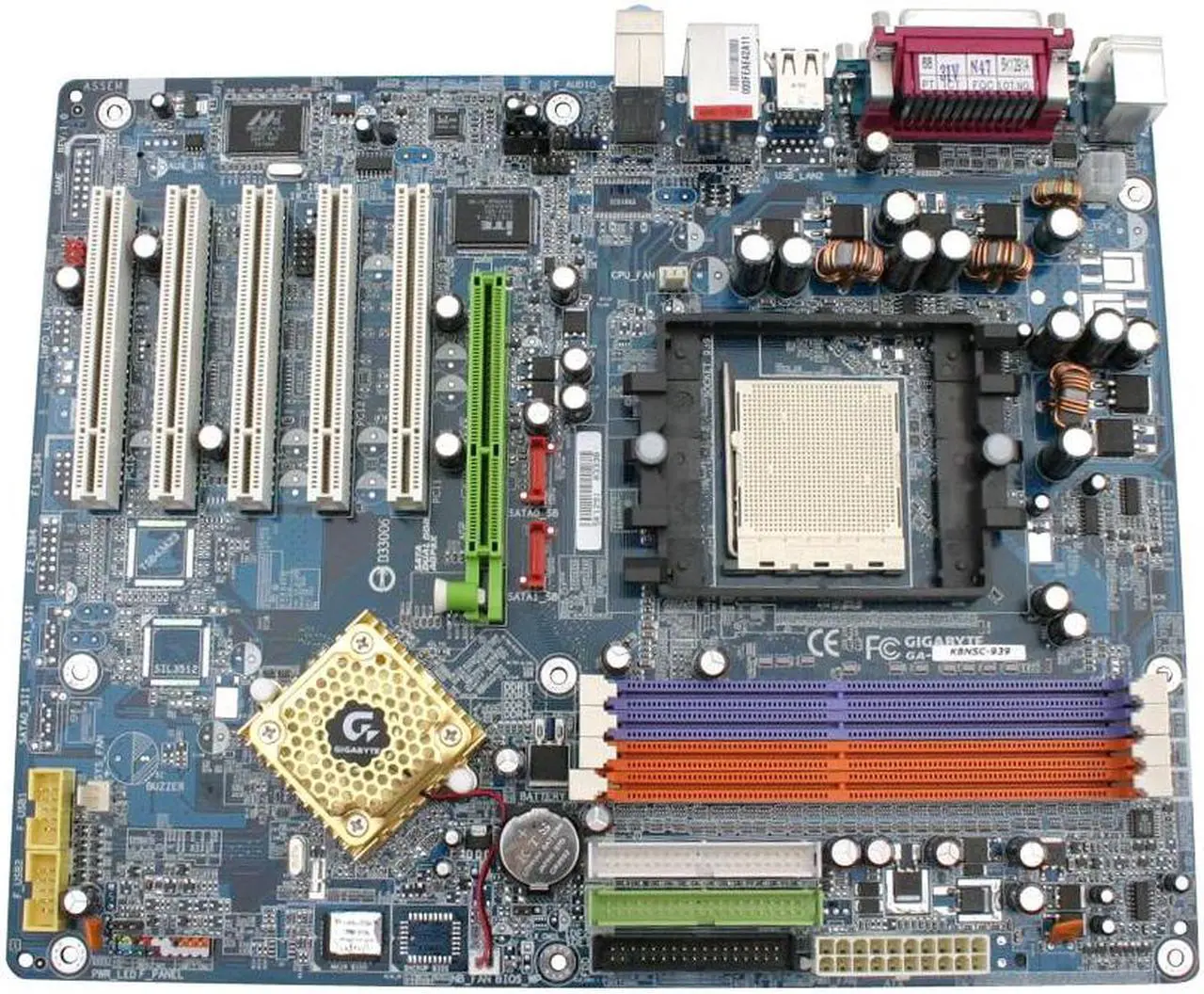 Alt view image 2 of 4 - GIGABYTE GA-K8NSC-939 939 NVIDIA nForce3 250Gb ATX AMD Motherboard