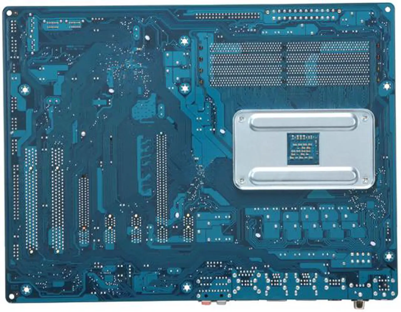 Alt view image 4 of 5 - GIGABYTE GA-MA790X-UD4 AM2+/AM2 AMD 790X ATX AMD Motherboard