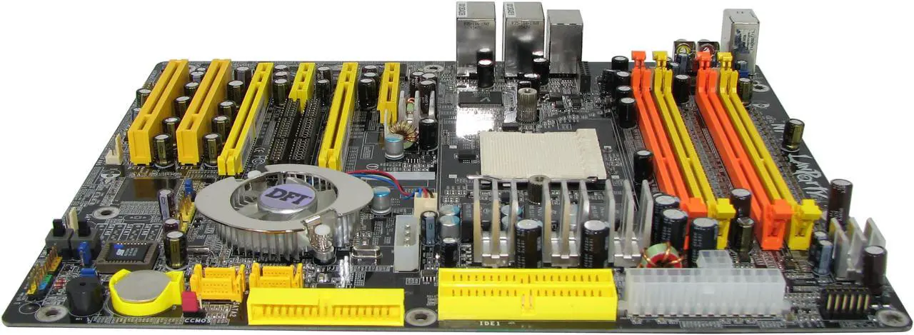Alt view image 2 of 3 - DFI LANPARTY UT nF4 Ultra-D 939 NVIDIA nForce4 Ultra ATX AMD Motherboard