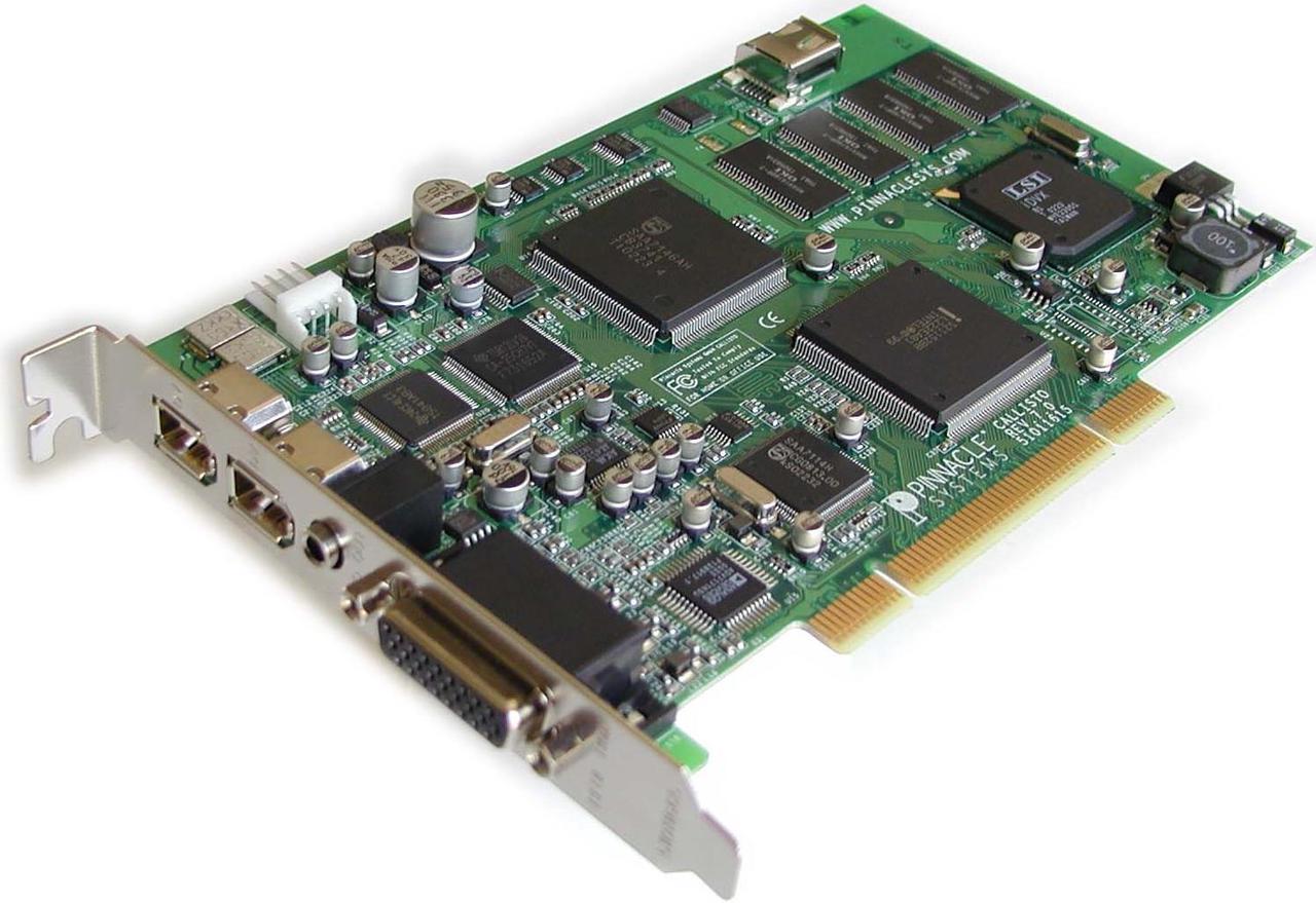 Main image of Pinnacle Studio Deluxe V8 Video Capture and Editing Card