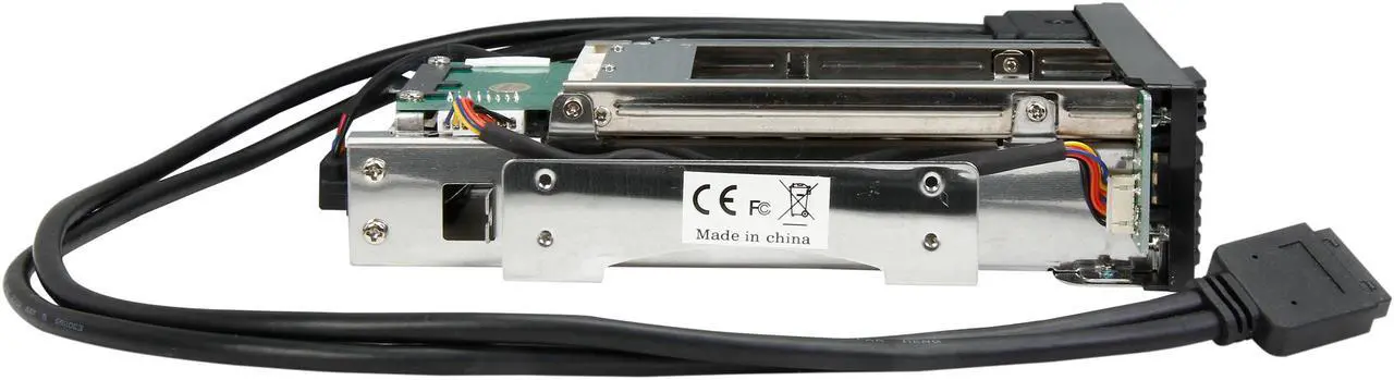 Alt view image 3 of 9 - iStarUSA T-5K3525U-SA 5.25" to 2.5" and 3.5" SATA 6Gb/s Trayless Hot-Swap Cage with USB 3.0