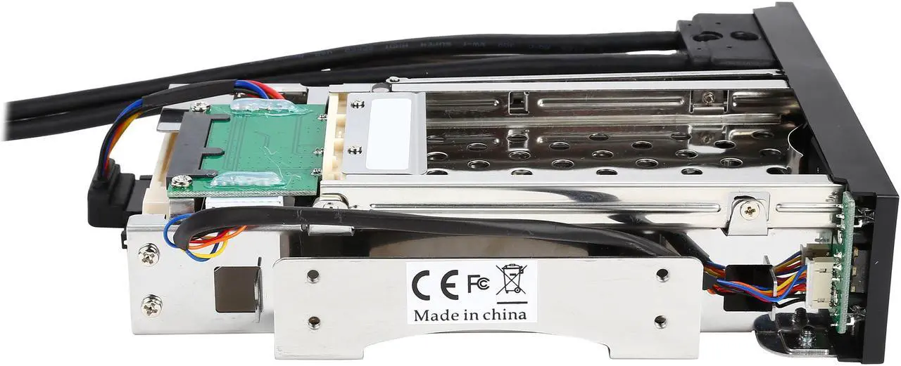 Alt view image 4 of 7 - KINGWIN KF-256-BK Tray-Less Aluminum Mobile Rack For 1 x 2.5” HDD & 1 x 3.5” HDD+ USB3.0 HUB x 2