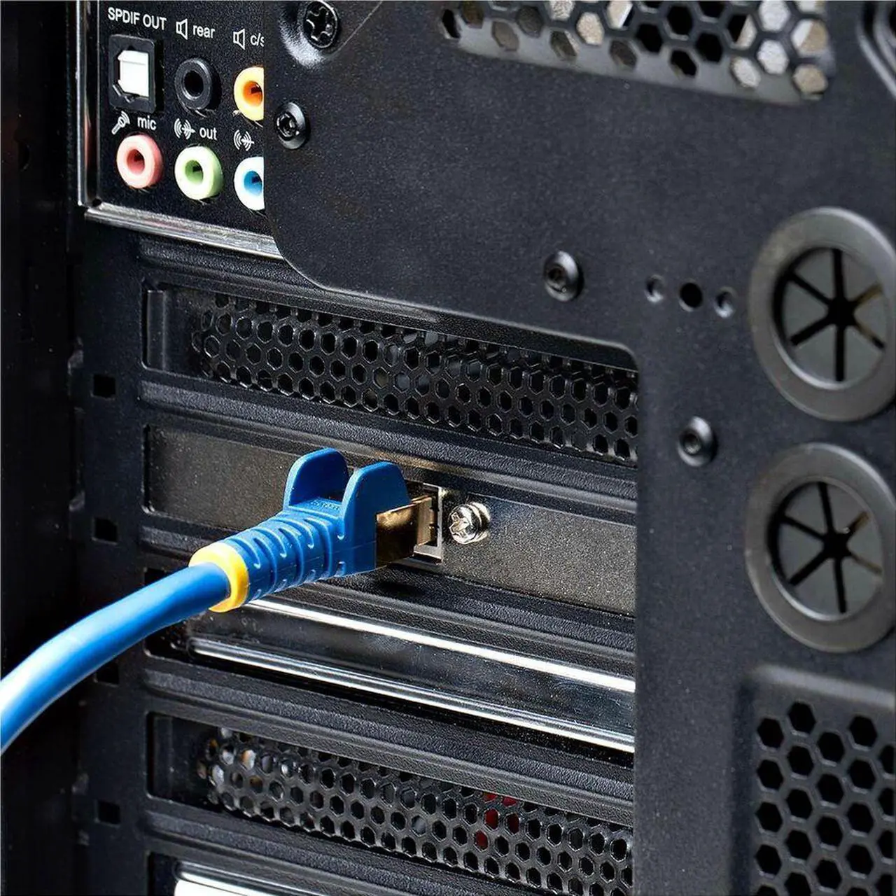 Alt view image 9 of 9 - StarTech.com 1-Port 2.5GbE M.2 2280 Network Card, NBASE-T PCIe Ethernet Card, Intel I225-V, Multi-Gigabit Desktop NIC/LAN Card, TAA
