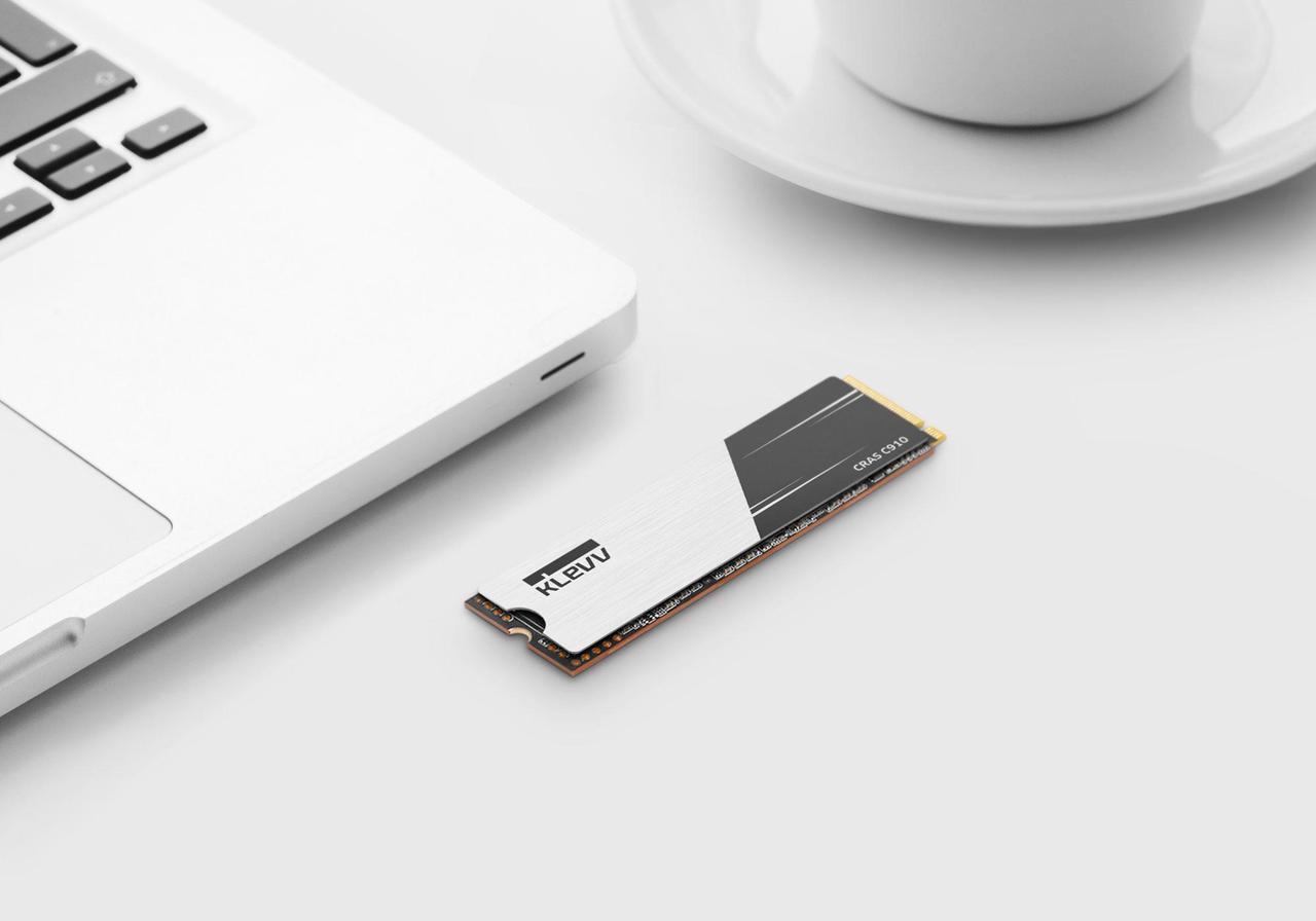 Alt view image 4 of 8 - KLEVV CRAS C910 2TB M.2 2280 SLC Cache NVMe PCIe Gen4x4 Laptop & Desktop Internal SSD Heatsink Included, up to 5200MB/s (K02TBM2SP0-C91)