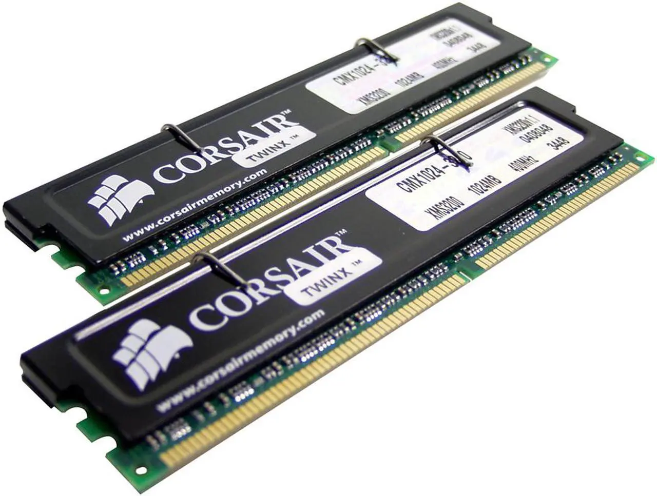 Main image of CORSAIR XMS 2GB (2 x 1GB) DDR 400 (PC 3200) Dual Channel Kit Desktop Memory Model TWINX2048-3200