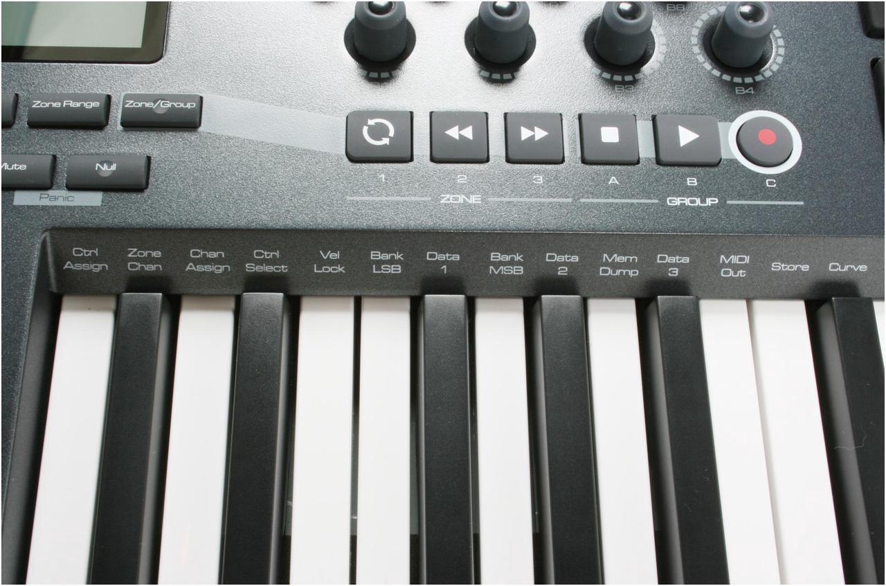Alt view image 6 of 13 - M-AUDIO Axiom 25 Advanced 25-Key Semi-Weighted USB MIDI Controller
