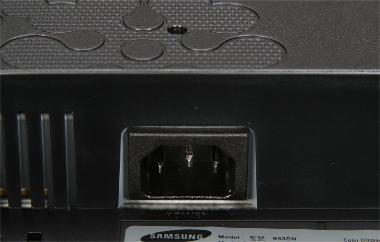 Alt view image 9 of 14 - SAMSUNG 18.5" LCD Monitor 5 ms D-Sub 933SN