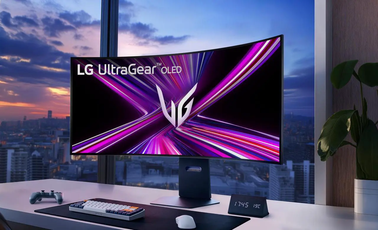 Alt view image 3 of 13 - LG 45" 330 Hz OLED WUHD Gaming Monitor FreeSync Premium Pro (AMD Adaptive Sync) 98.5% DCI-P3 45GX950A-B
