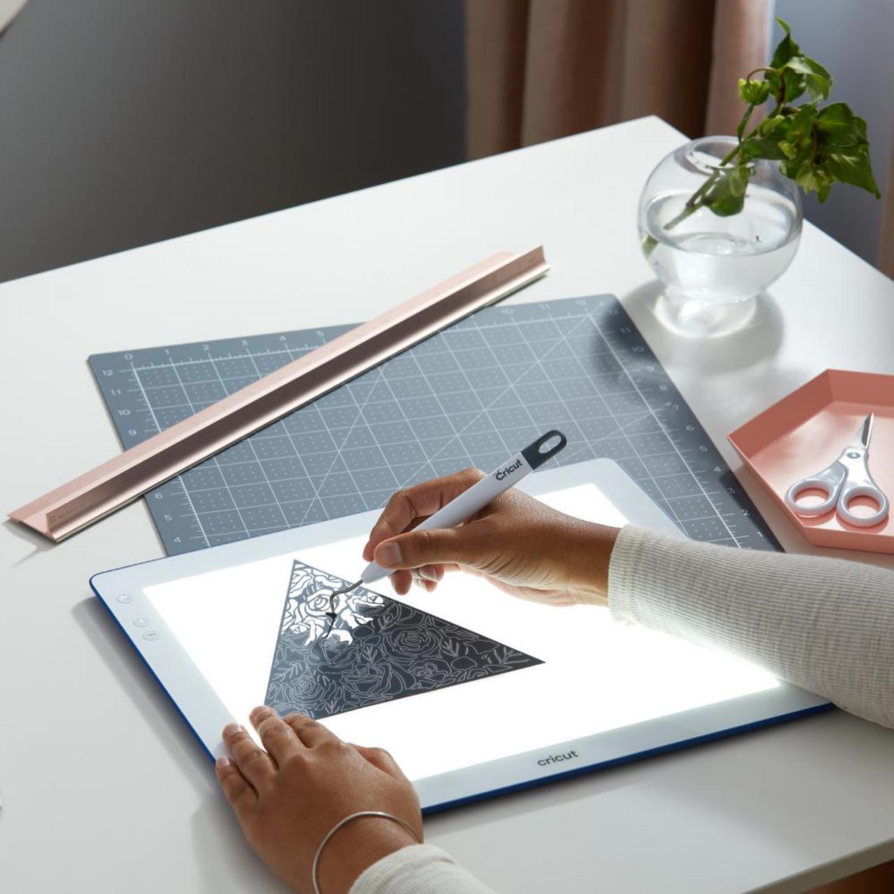 Alt view image 5 of 6 - Cricut BrightPad Go | Light Pad 13.5in?x11in?x0.37in 2007466