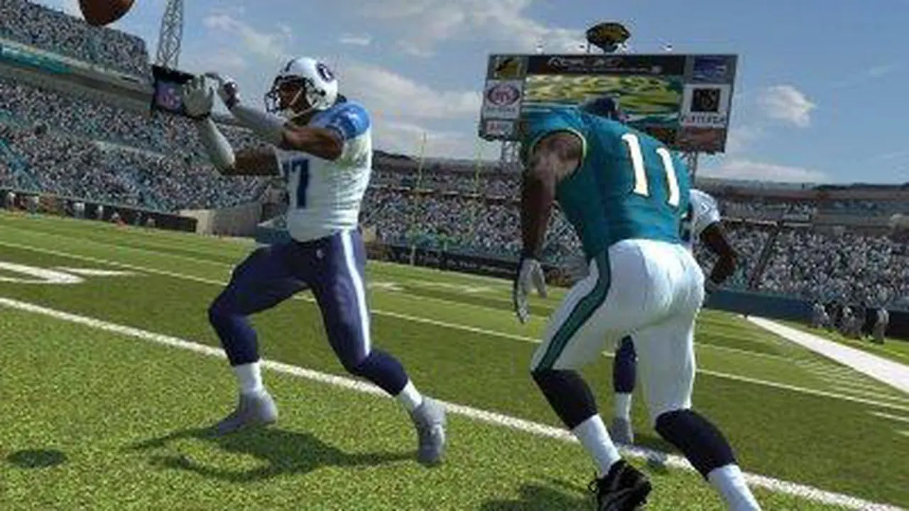 Alt view image 4 of 19 - Madden NFL 08 PC Game