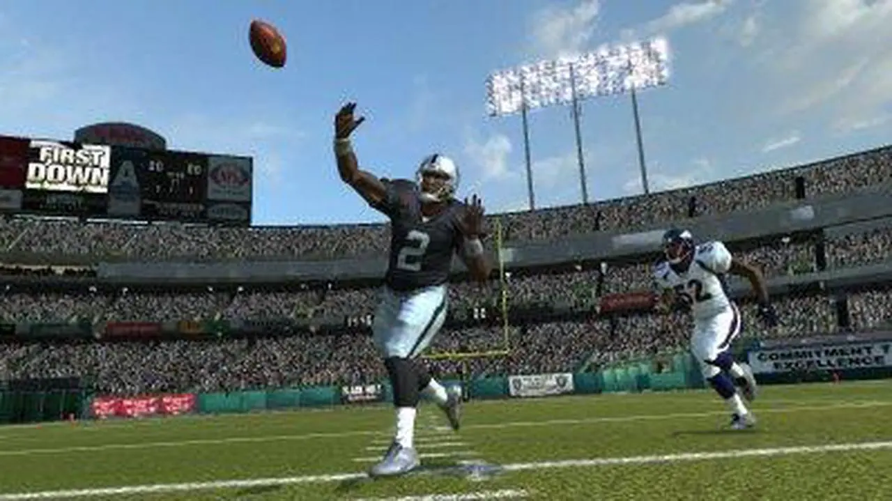 Alt view image 5 of 19 - Madden NFL 08 PC Game