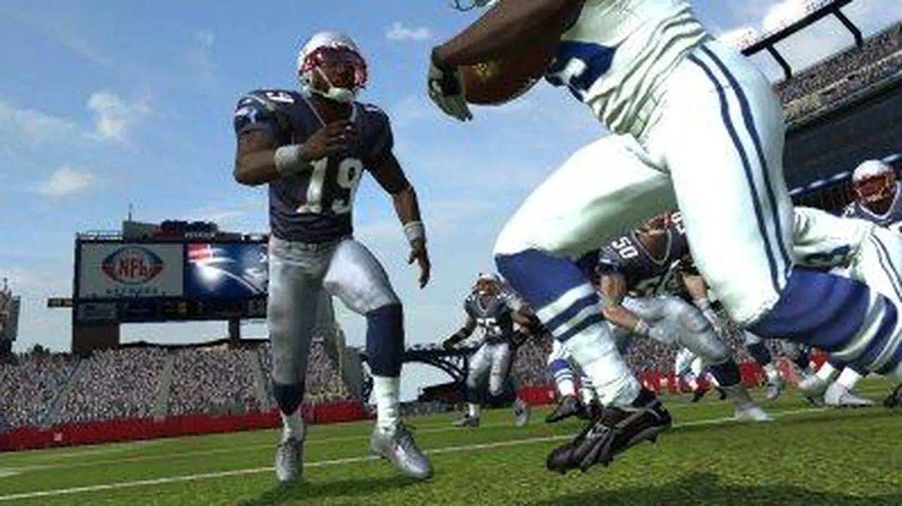 Alt view image 10 of 19 - Madden NFL 08 PC Game