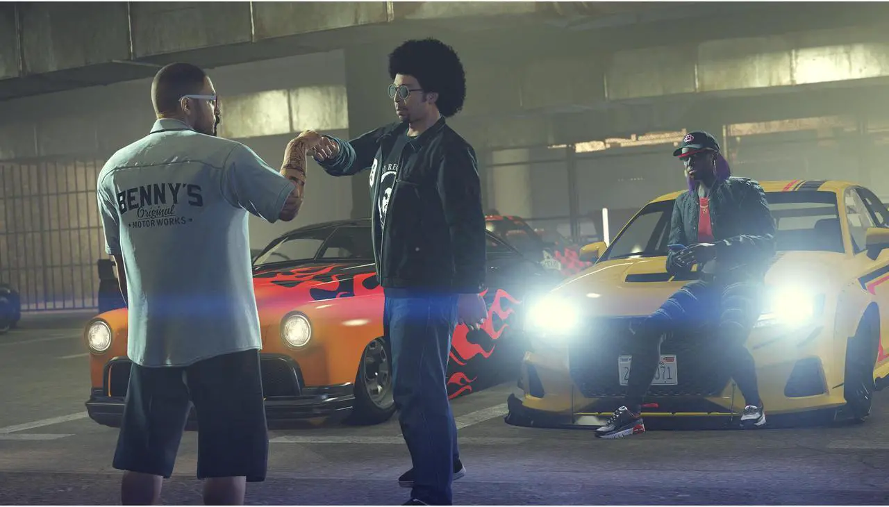 Alt view image 8 of 9 - Grand Theft Auto V Enhanced + Great White Shark Card [Online Game Code]