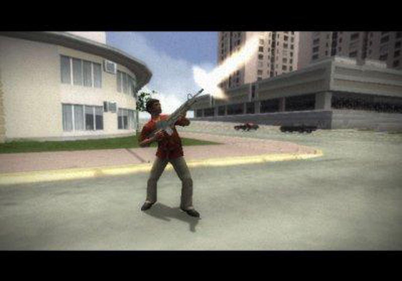 Alt view image 10 of 20 - Scarface: The World is Yours PC Game
