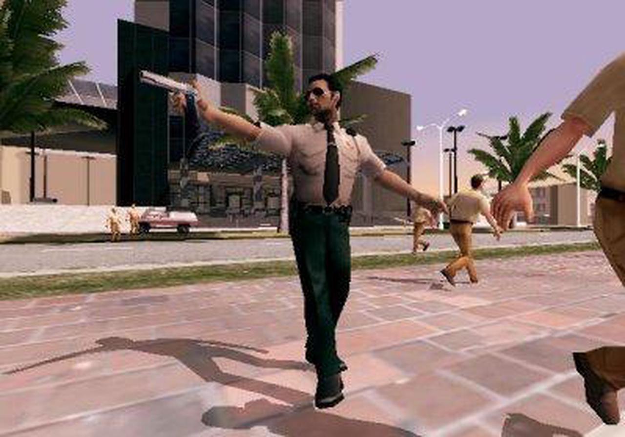 Alt view image 11 of 20 - Scarface: The World is Yours PC Game