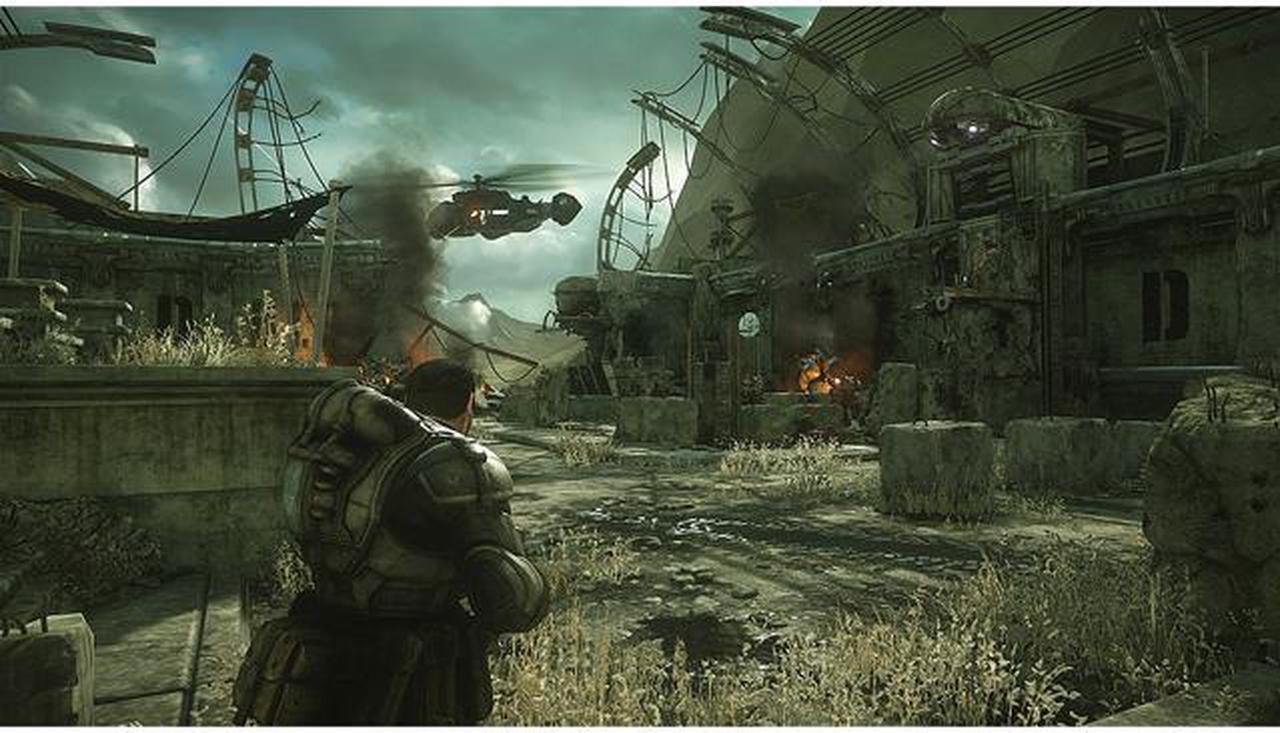 Alt view image 4 of 10 - Gears of War: Ultimate Edition XBOX One [Digital Code]