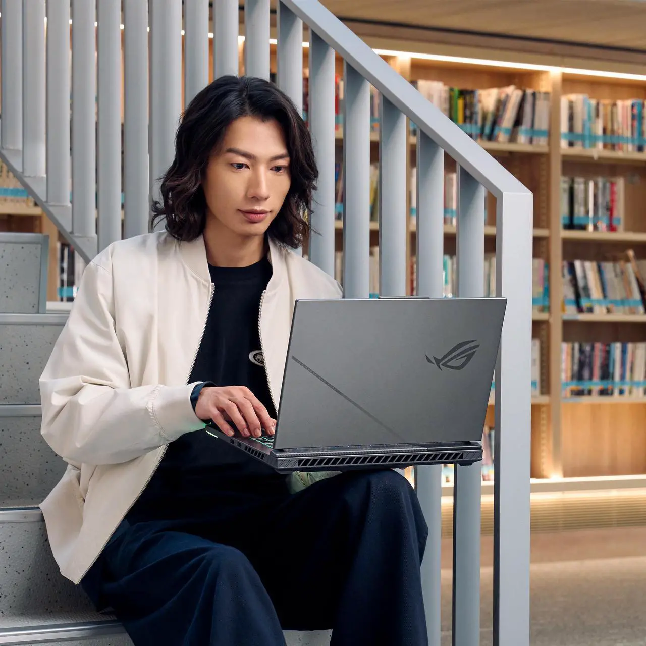 Alt view image 12 of 13 - ASUS ROG Strix G16 - 16" GeForce RTX 5070 Laptop GPU - AMD Ryzen 9 9955HX  - 32GB Memory - 1 TB PCIe SSD - Windows 11 Home - Gaming Laptop - 240 Hz (G614FP-DS96 )