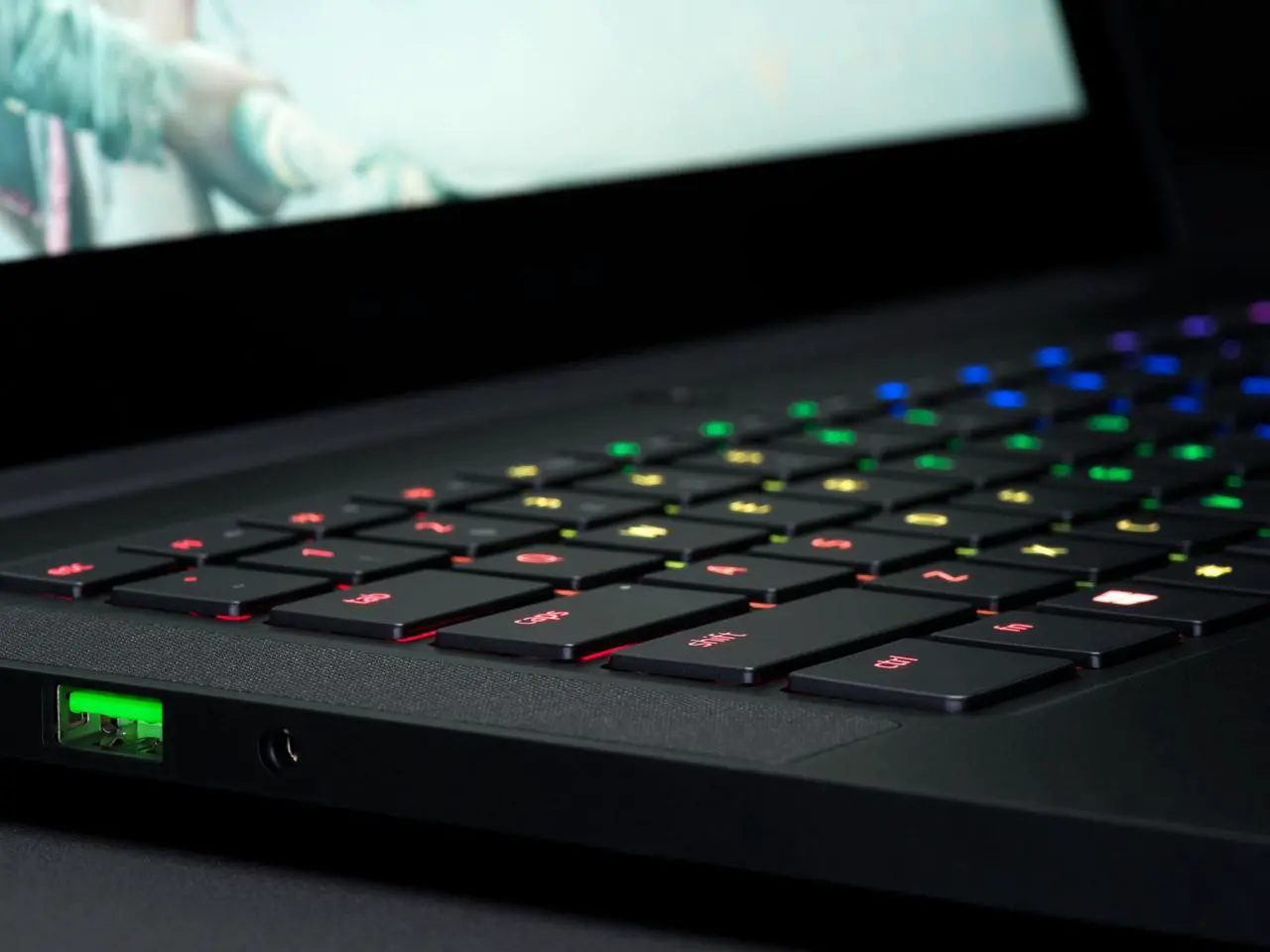 Alt view image 10 of 10 - The Razer Blade GeForce GTX 1060 VR Ready, 14" HD Gaming Laptop, Intel Core i7 7th Gen i7 7700HQ (2.80GHz), 16 GB RAM, 512 GB SSD