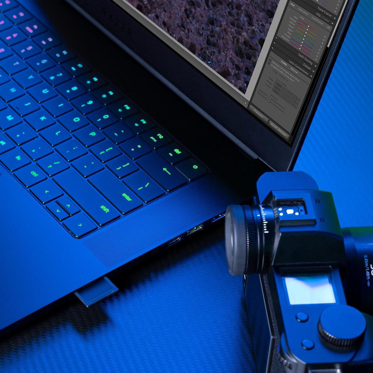 Alt view image 11 of 12 - Razer Blade 15 - 15.6" GeForce RTX 4070 Laptop GPU - Intel Core i7-13800H - 16GB Memory - 1 TB PCIe SSD - Windows 11 Home 64-bit - Gaming Laptop - 240 Hz (RZ09-0485ZED3-R3U1 )