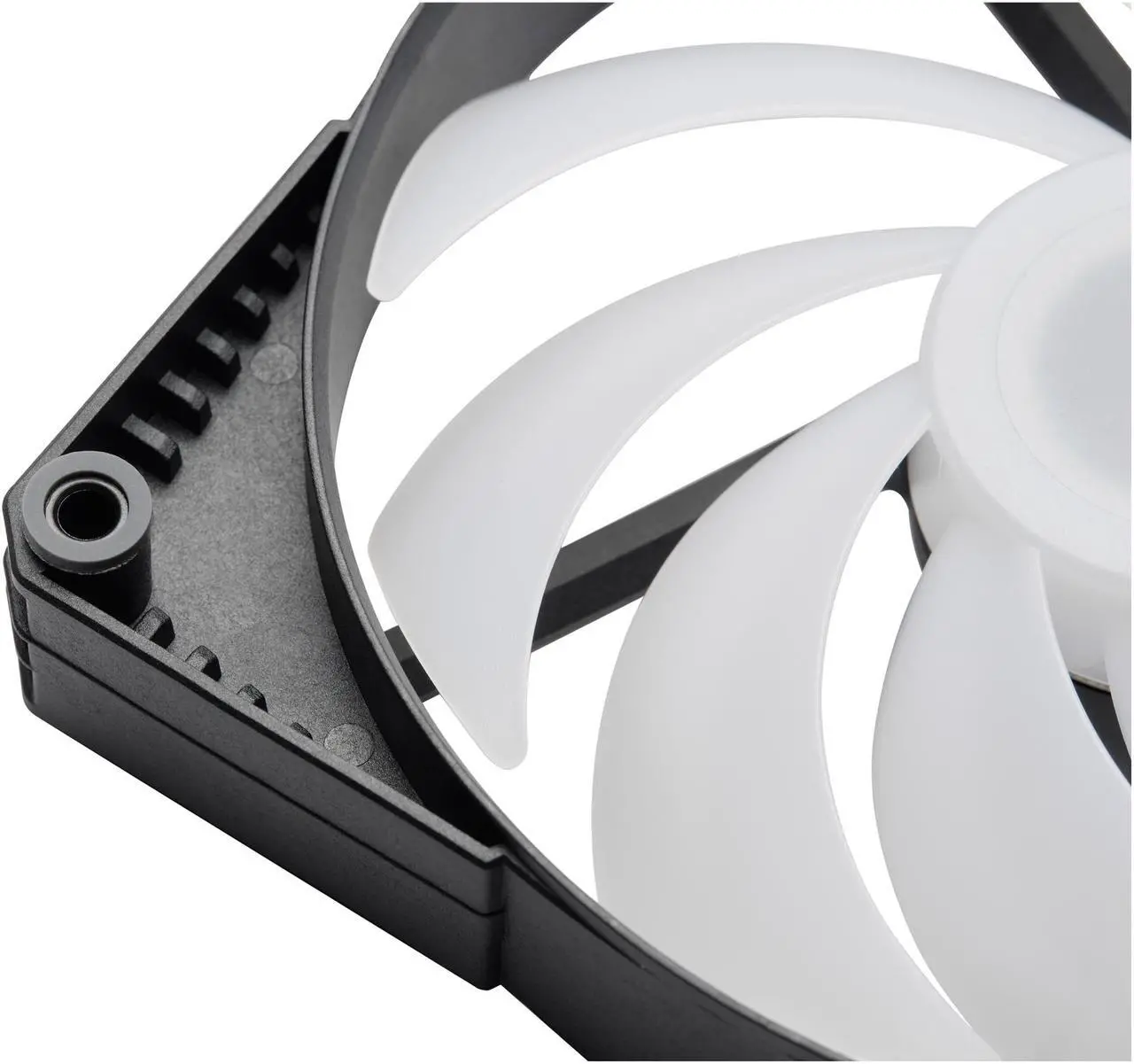 Alt view image 3 of 5 - Phanteks SK140 DRGB PWM FAN - 140mm Fan, High Airflow Nine-blade Design, DRGB Lighting, Rubber Dampening Washers - Black