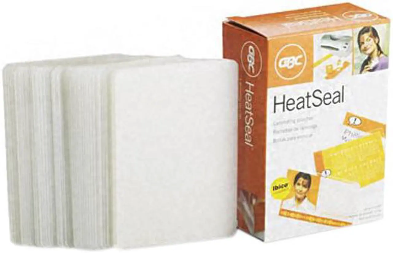 Main image of Swingline 3200016 GBC UltraClear Laminating Pouches, 7 mil, 2 9/16 x 3 3/4, Badge Size, 100/Box, 1 Box