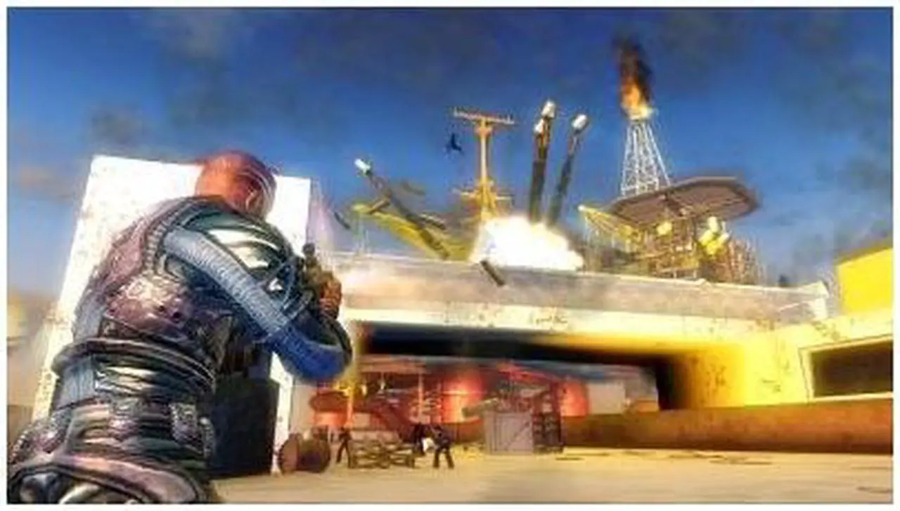 Alt view image 8 of 20 - Crackdown Xbox 360 Game