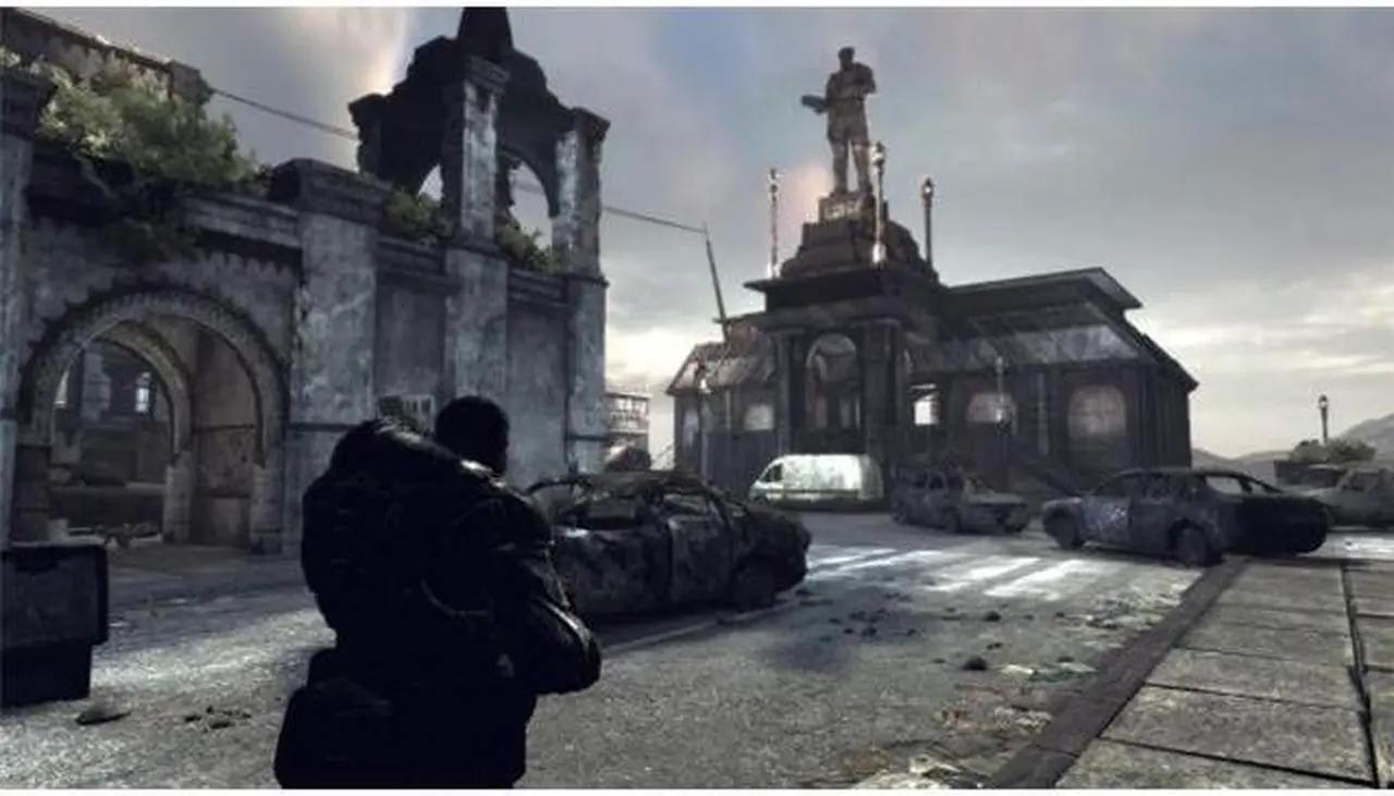 Alt view image 4 of 20 - Gears of War 2 Xbox 360 Game