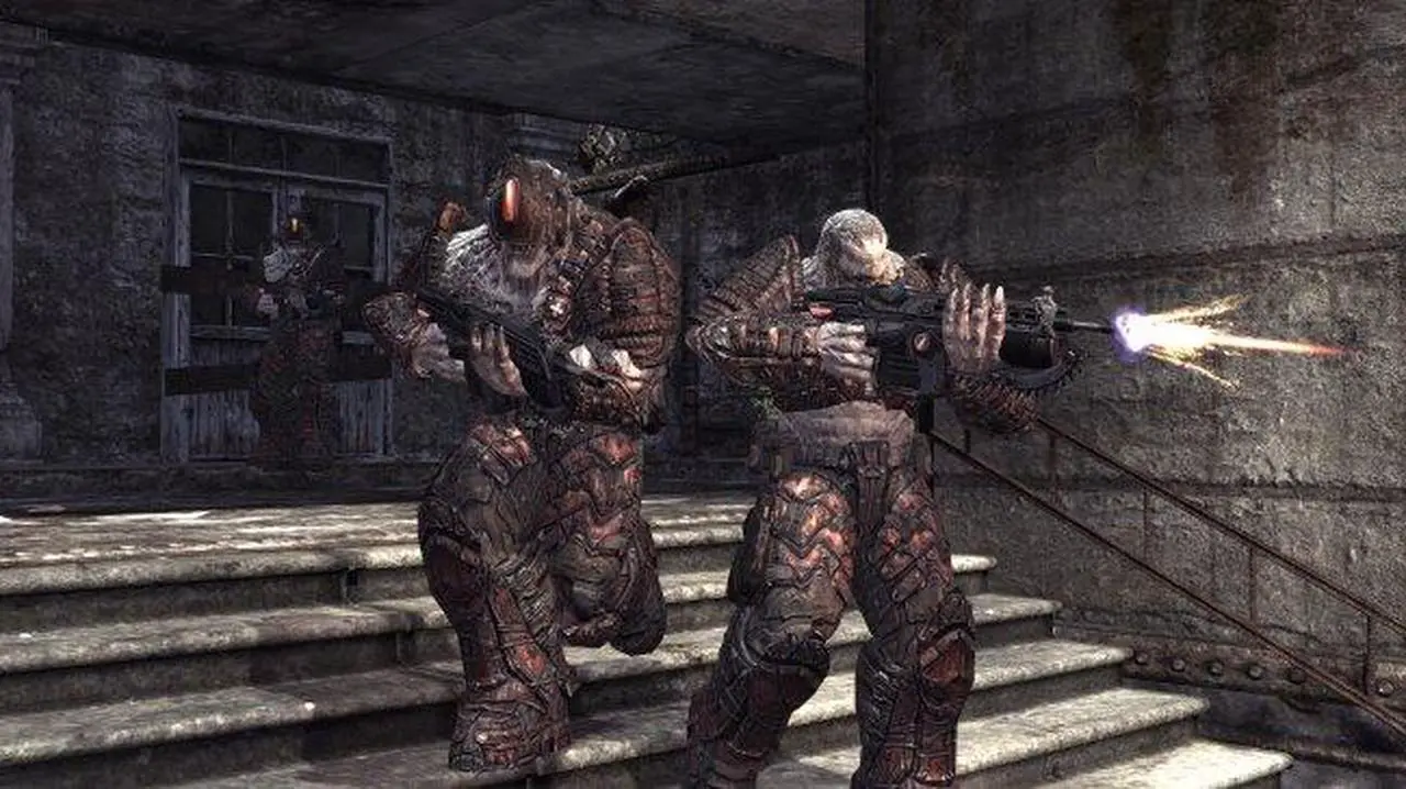 Alt view image 12 of 20 - Gears of War 2 Xbox 360 Game