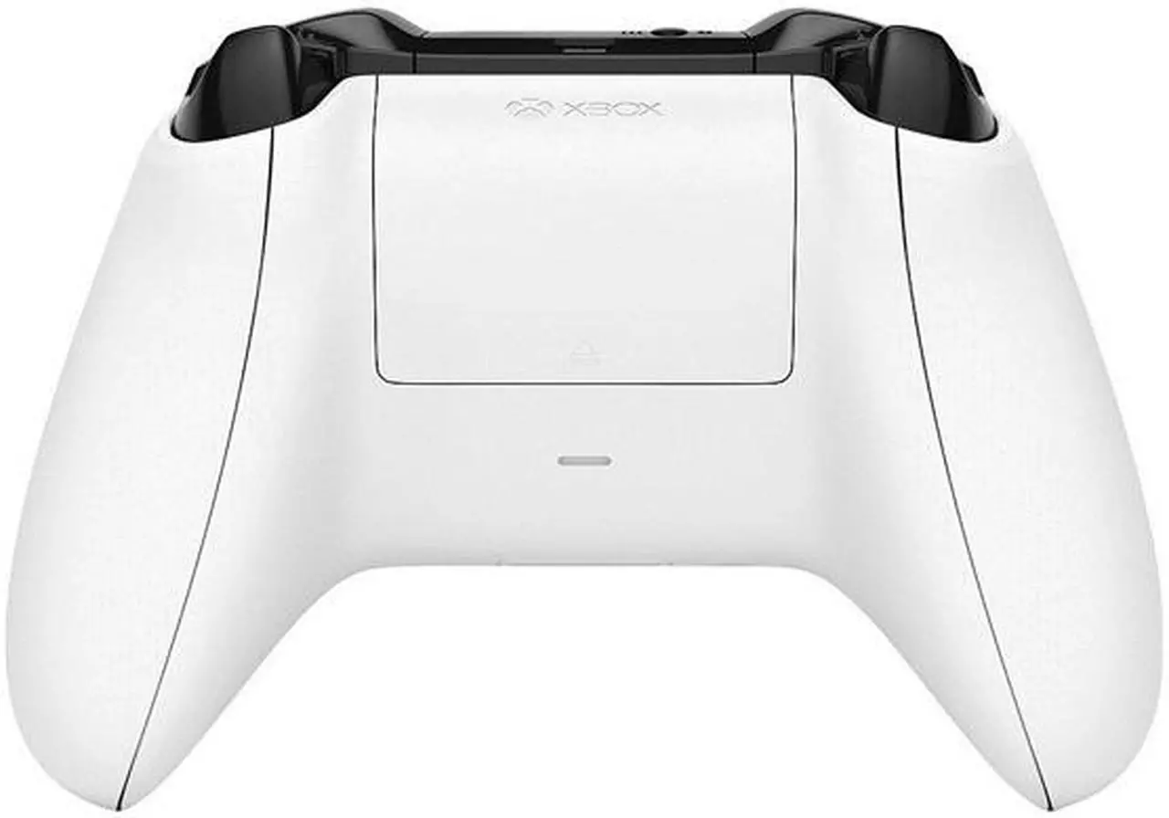 Alt view image 4 of 5 - Microsoft Xbox Wireless Controller - White