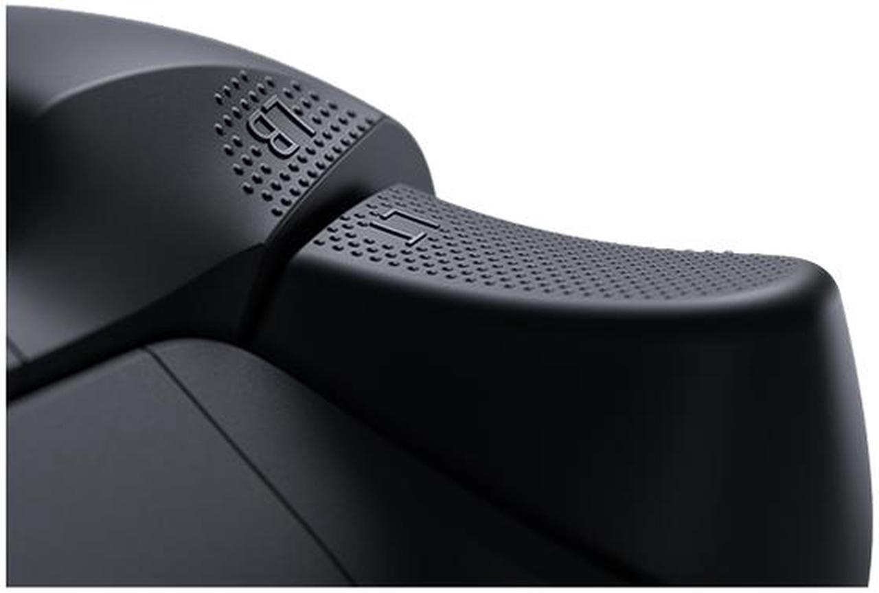 Alt view image 5 of 5 - Xbox Wireless Controller - Carbon Black