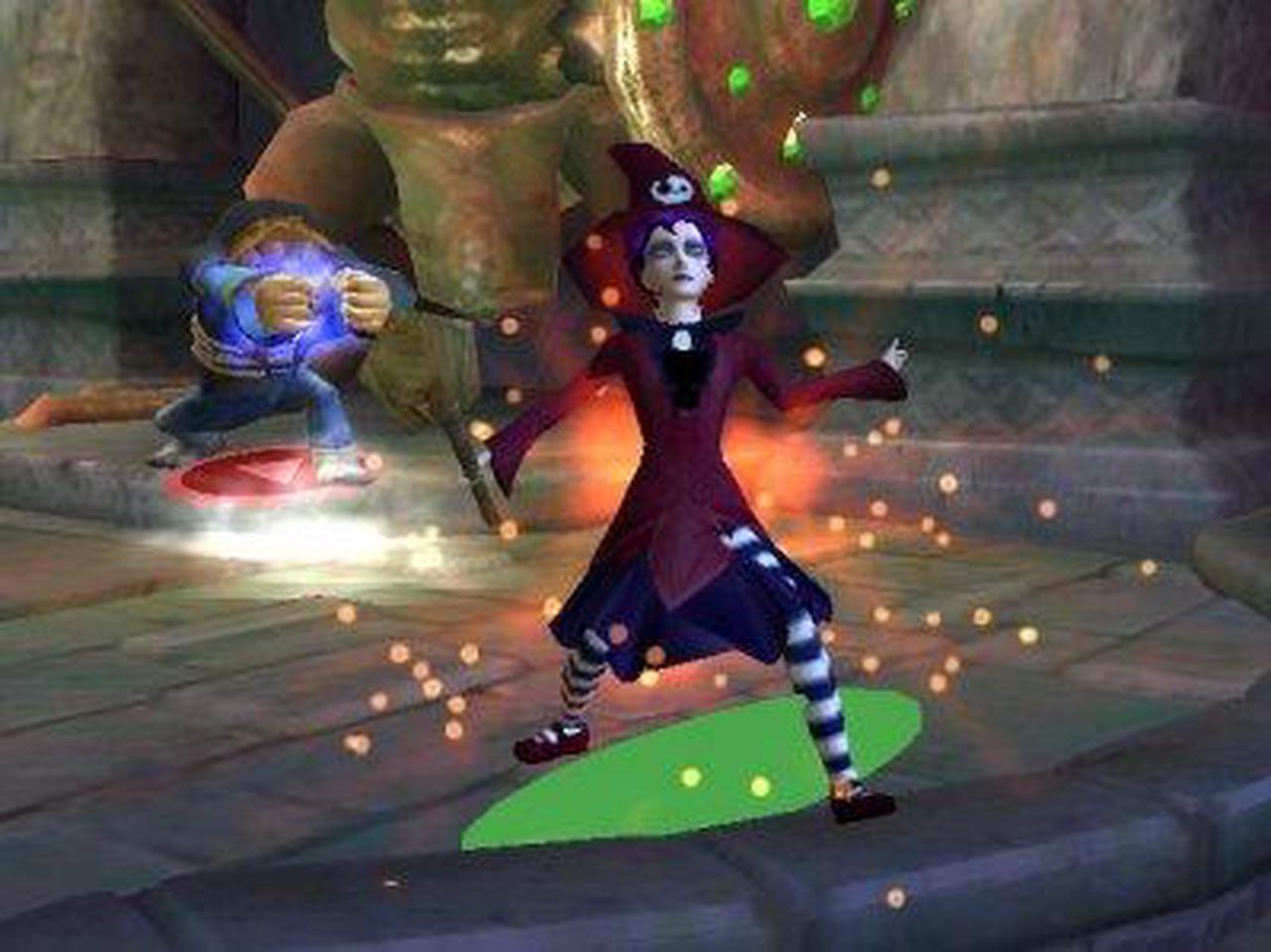 Alt view image 11 of 18 - Shrek Superslam XBOX game Activision