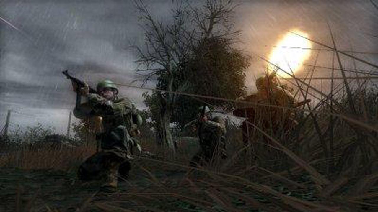Alt view image 8 of 20 - Call Of Duty 3 Xbox 360 Game