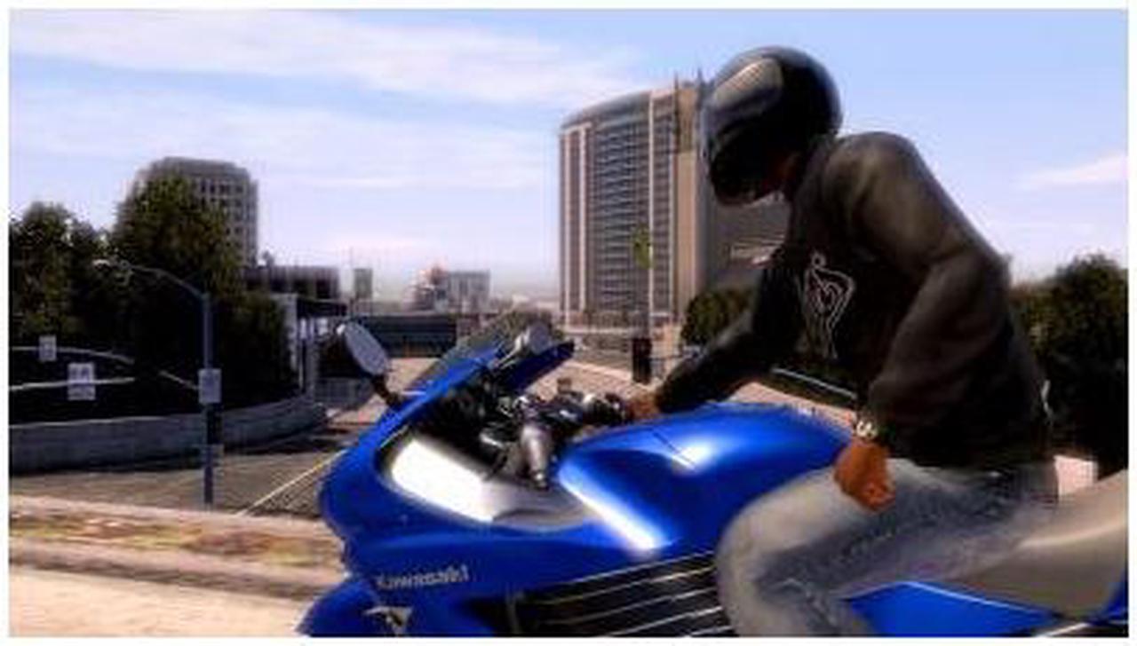 Alt view image 2 of 20 - Midnight Club: Los Angeles Xbox 360 Game