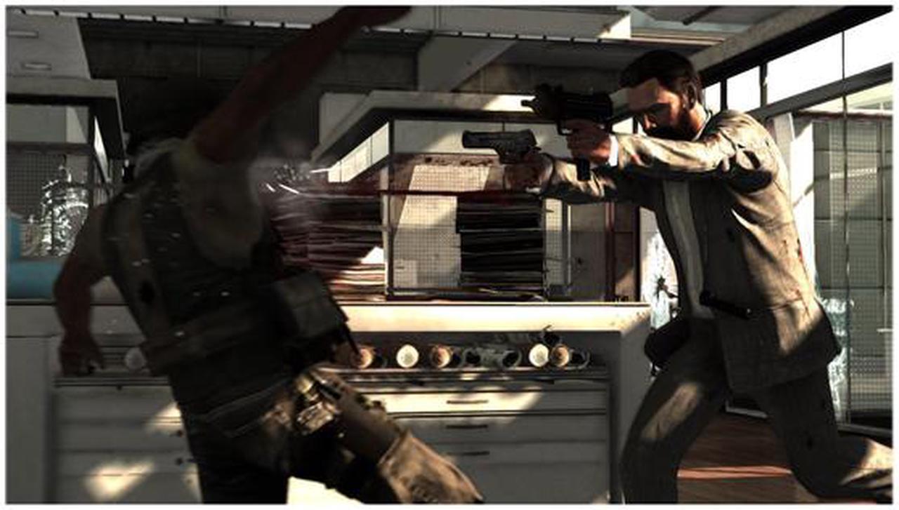 Alt view image 5 of 9 - Max Payne 3 Special Edition Xbox 360 Game