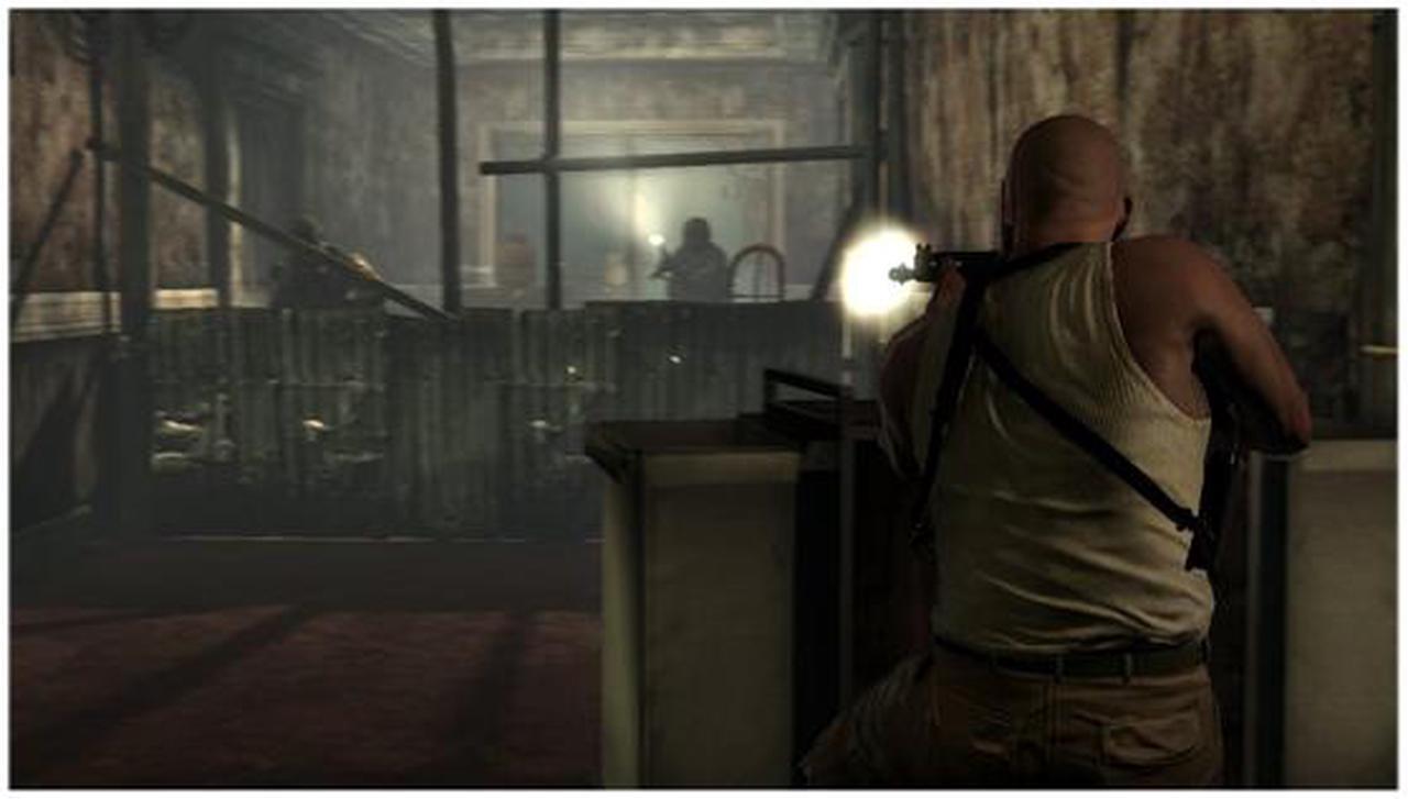 Alt view image 7 of 9 - Max Payne 3 Special Edition Xbox 360 Game