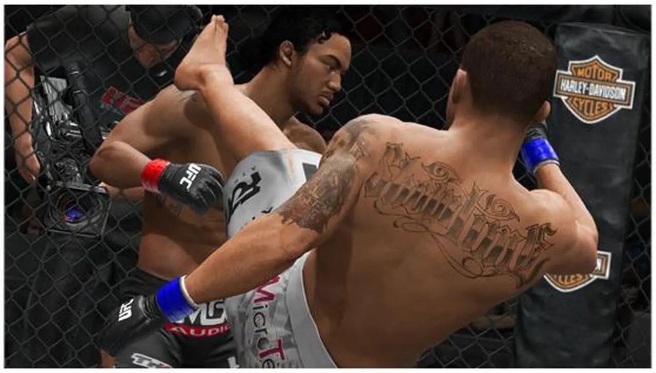 Alt view image 2 of 11 - UFC Undisputed 3 Xbox 360 Game